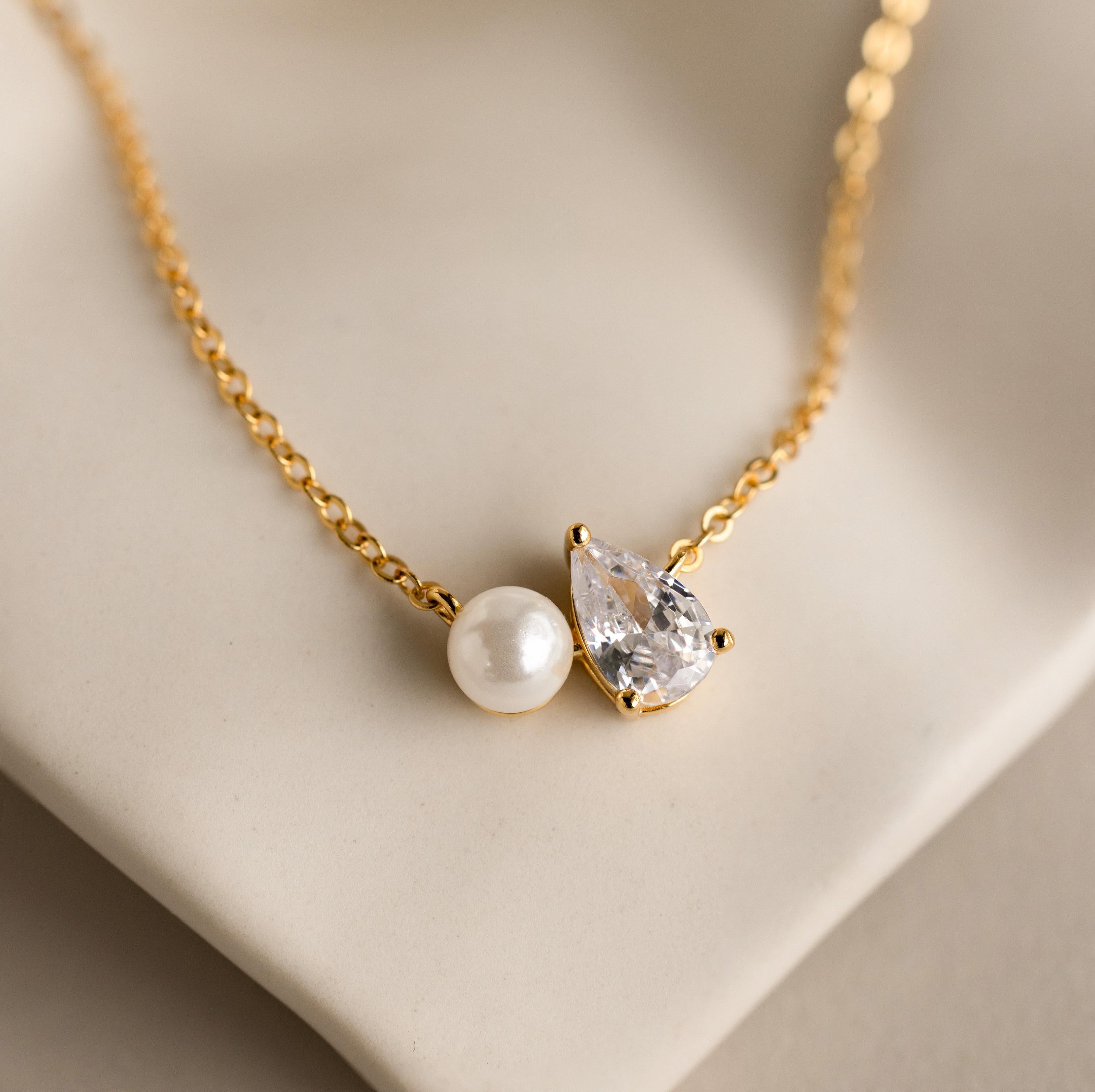 Pearl_Diamond_Necklace_18k_gold_plated